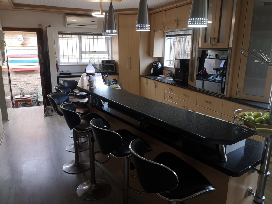 4 Bedroom Property for Sale in Azalea Park Eastern Cape